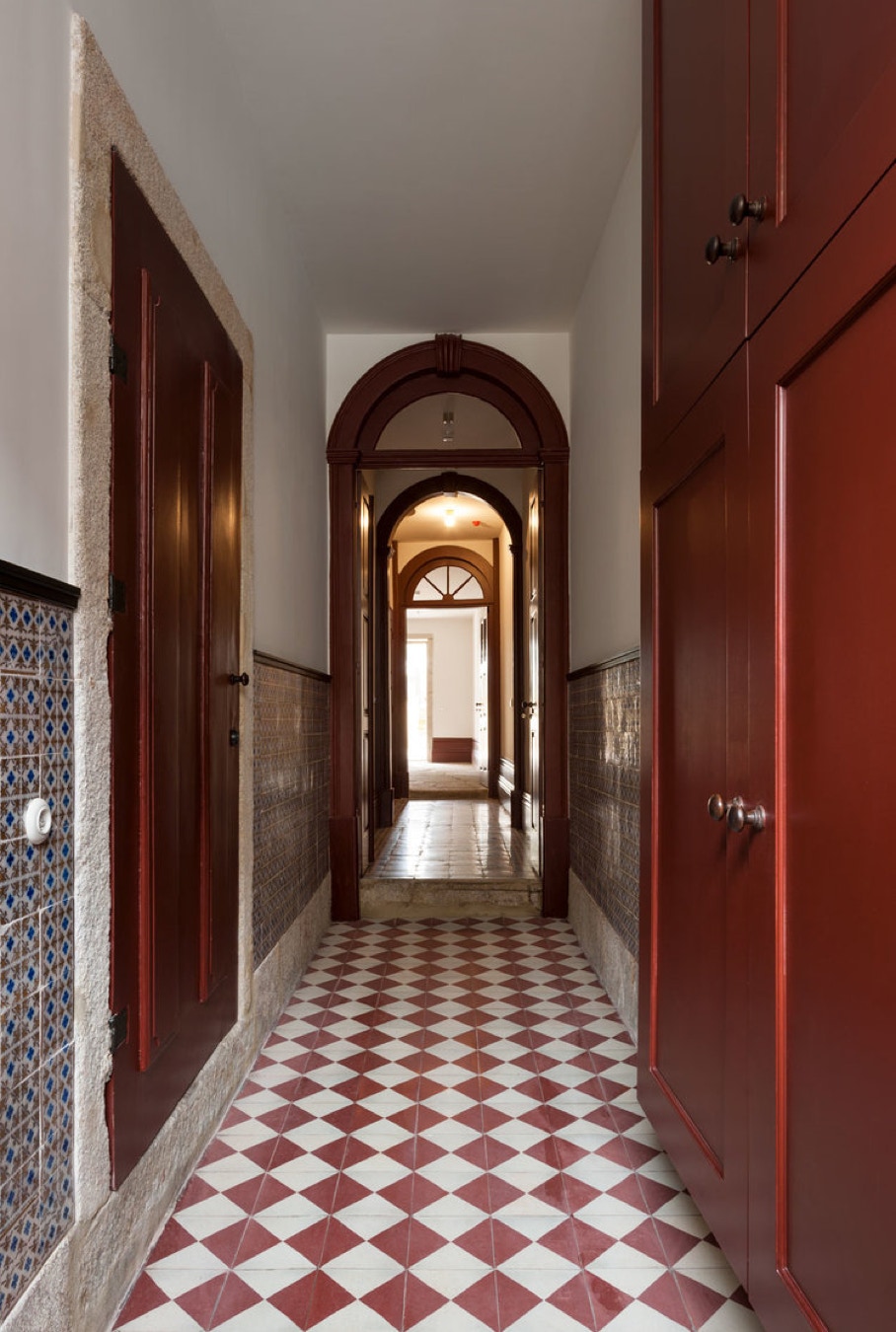 O padrão Laços G da Projecto Mosaico no Hotel 1908 em Lisboa pelos Sizz Design